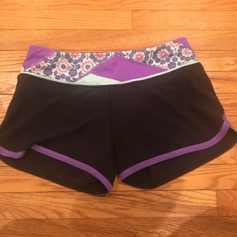 Lululemon running shorts! EUC